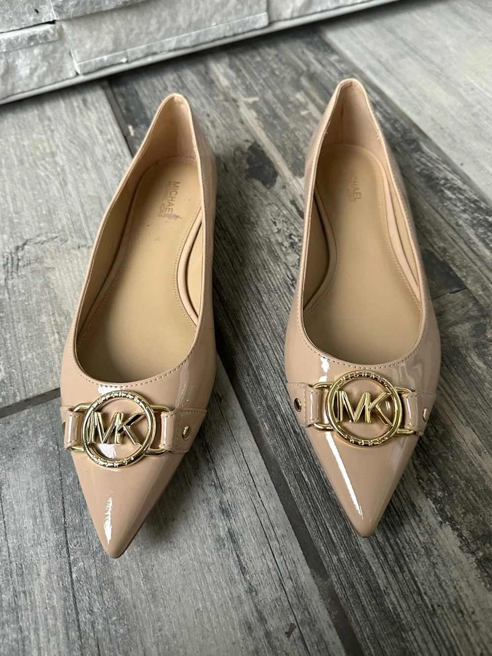 Michael Kors Rory Point Toe Ballet Flat  Neutral/ Nude Size 8.5